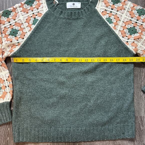 Everyday Chic Crochet Patch Sleeve Sweater Boho Cottagecore Knitwear Sz: M - Picture 6 of 8